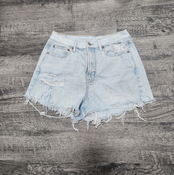 AE distressed shorties - Picture 1 of 3